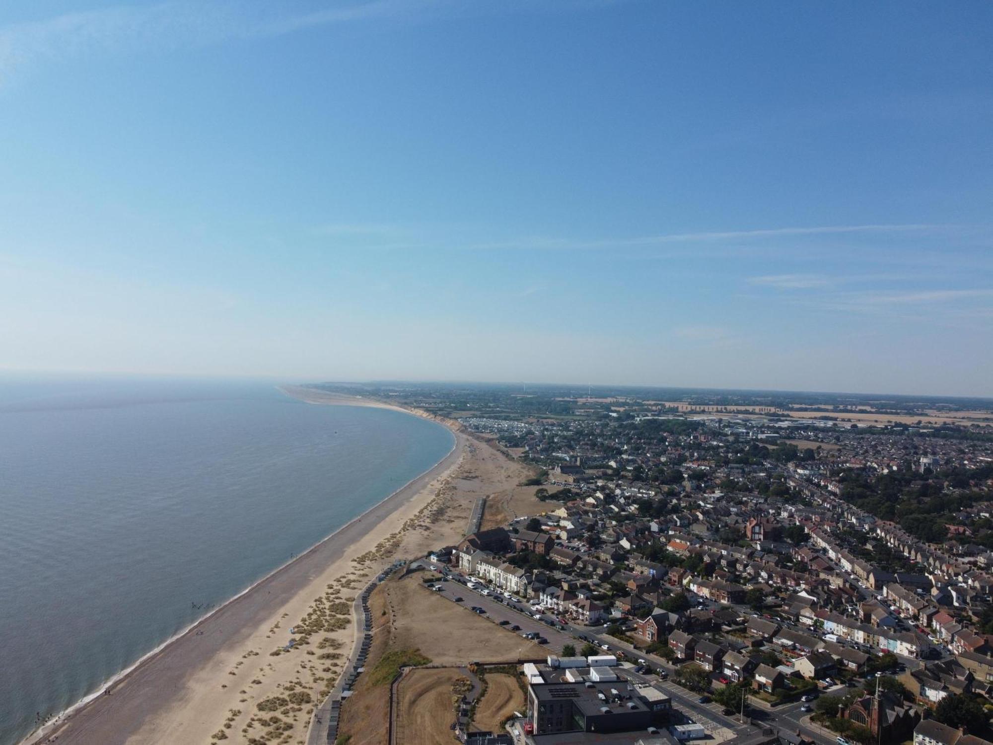 Stunning 8 Berth Caravan With Decking At Kessingland Beach Ref 90017D Benacre Buitenkant foto