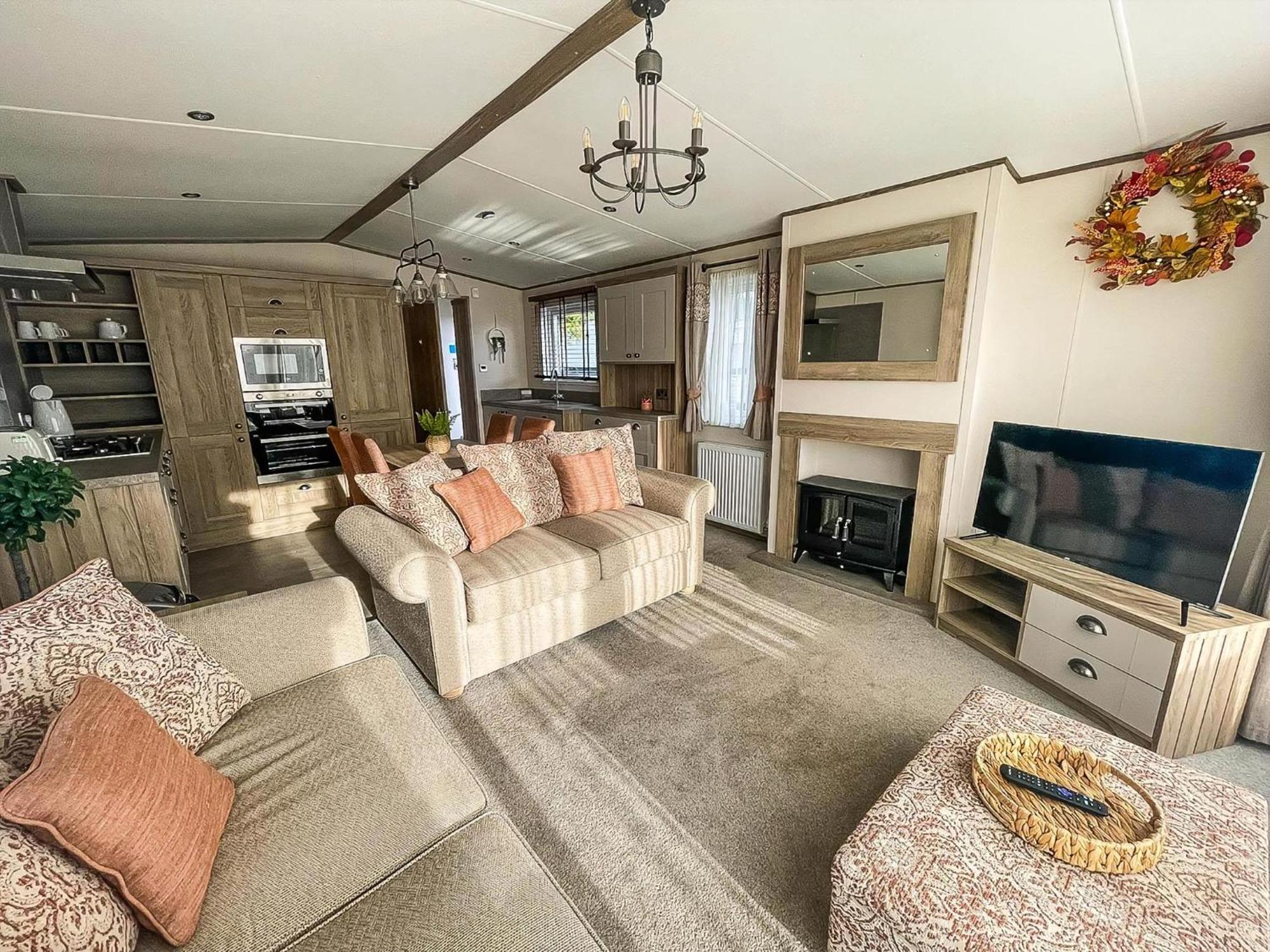 Stunning 8 Berth Caravan With Decking At Kessingland Beach Ref 90017D Benacre Buitenkant foto